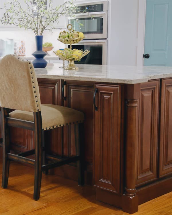 Missouri Pecan finish - kitchen scene with cabinet door
